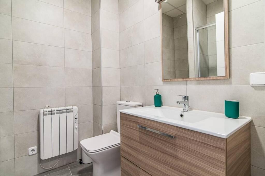 #15Pin-1 Apartamento De Un Dormitorio En Tetuan Madrid Kültér fotó