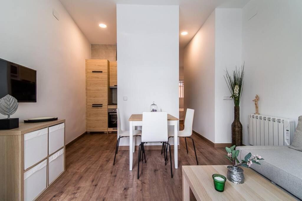 #15Pin-1 Apartamento De Un Dormitorio En Tetuan Madrid Kültér fotó